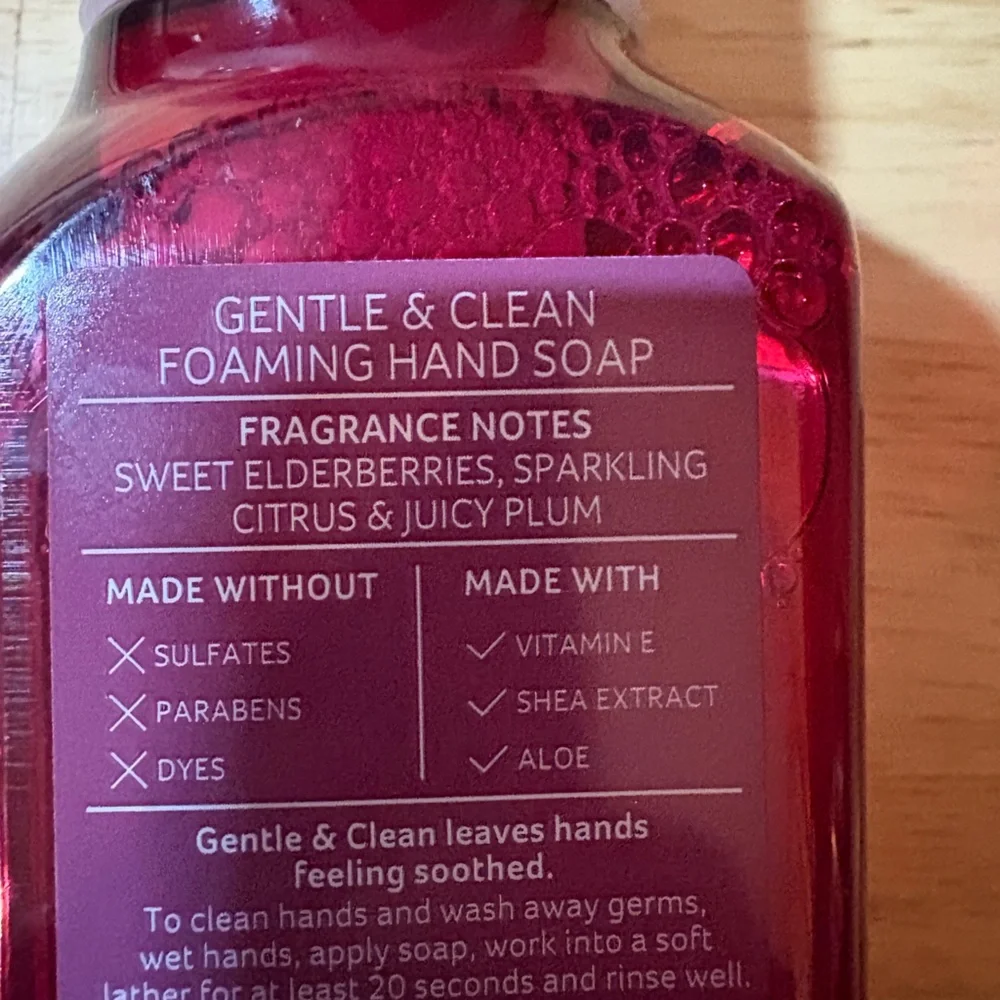 White Barn Wildberry Orchard Foaming Hand Soap